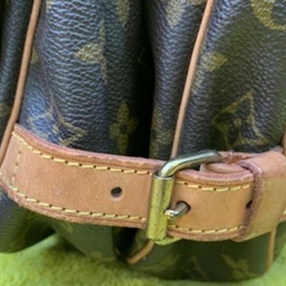 Authentic Louis Vuitton Samur 35 Double Saddle Bag Messenger Unisex Excellent - Picture 9 of 14
